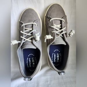 Sperry Crest Vibe Leather Sneaker